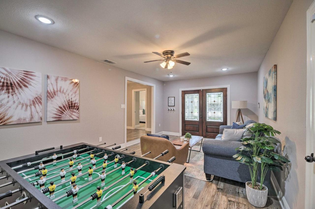 Spacious Houston Family Home With Game Room! Экстерьер фото